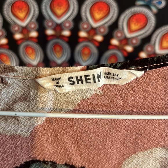 SHEIN Cardigan! Floral, worn for a wedding that’s all! - Picture 2 of 3